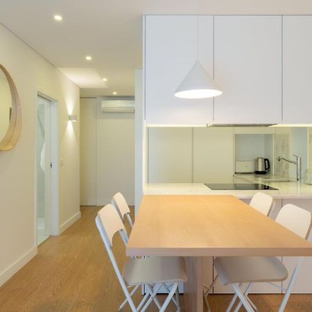 GuestReady - Modern 2-Bedroom Apartment in Cedofeita Porto Exterior foto