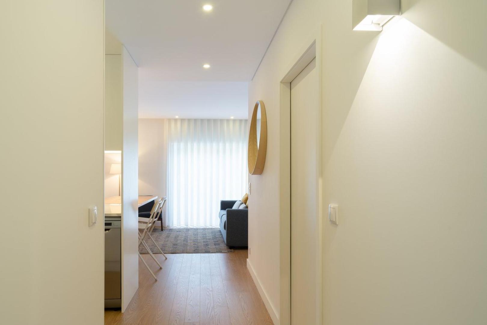 GuestReady - Modern 2-Bedroom Apartment in Cedofeita Porto Exterior foto