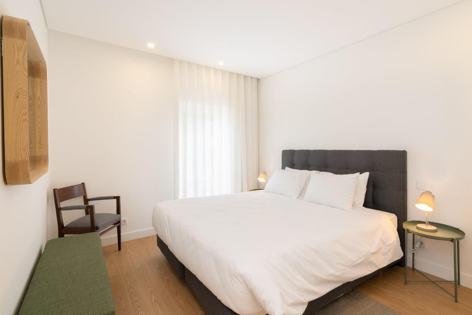 GuestReady - Modern 2-Bedroom Apartment in Cedofeita Porto Exterior foto