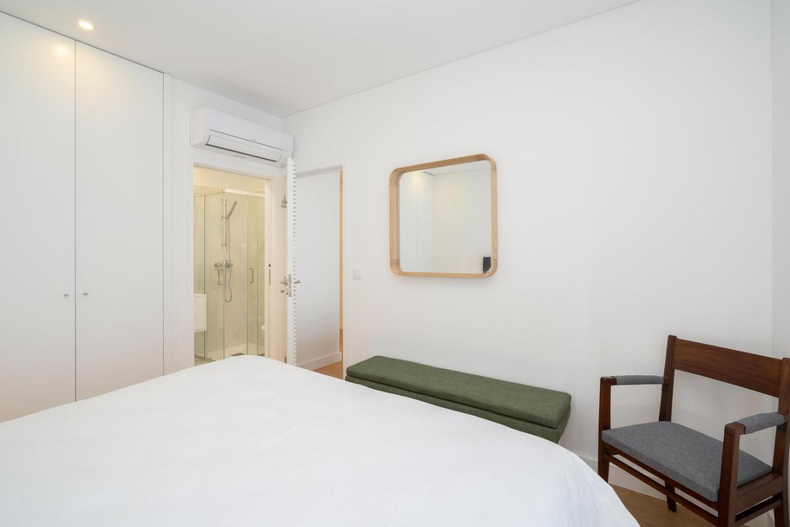 GuestReady - Modern 2-Bedroom Apartment in Cedofeita Porto Exterior foto