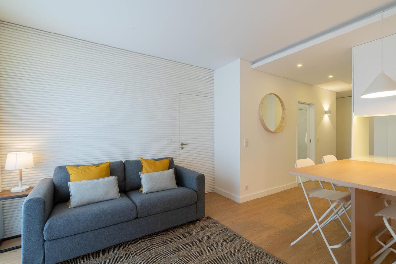 GuestReady - Modern 2-Bedroom Apartment in Cedofeita Porto Exterior foto